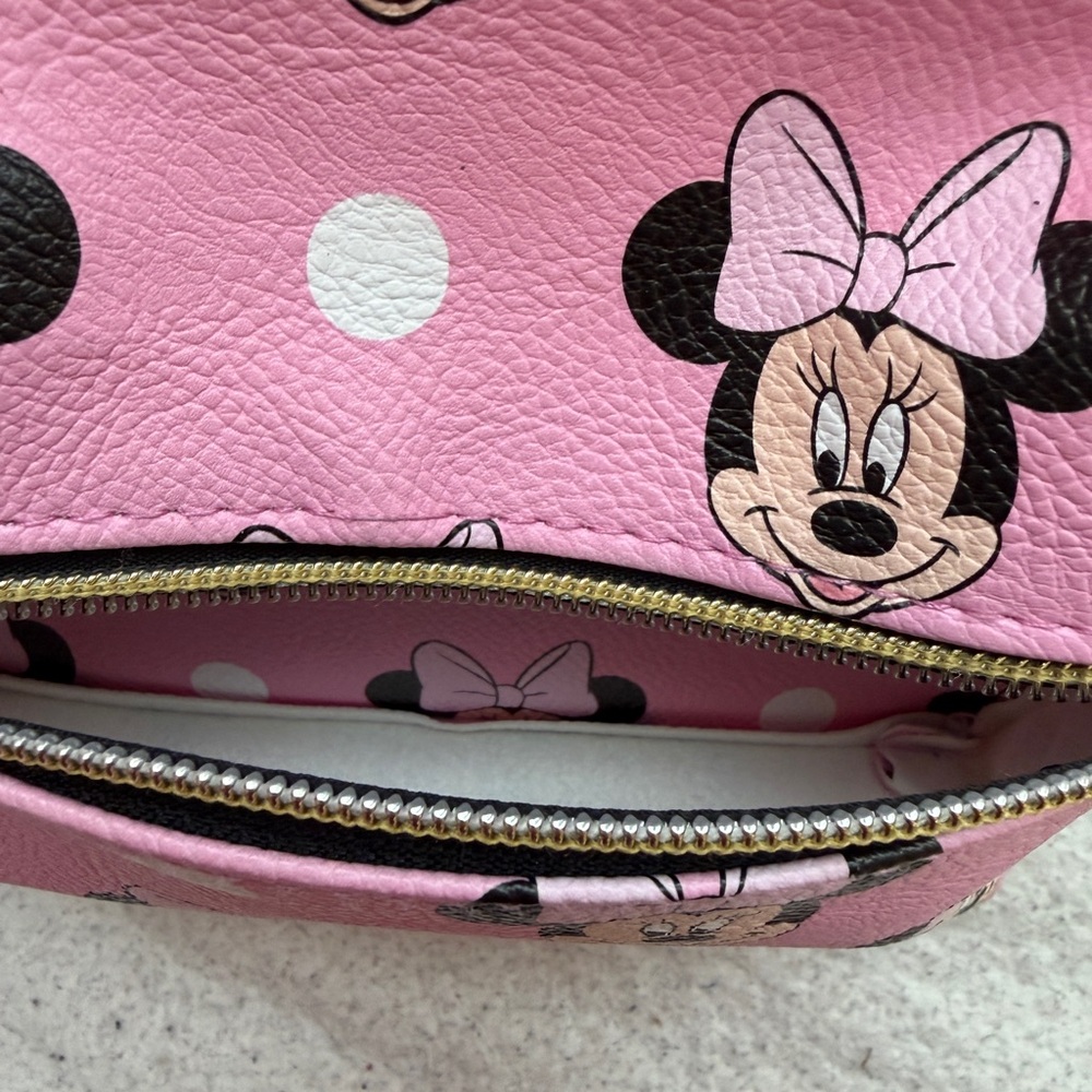Minnie Mouse Mini Backpack - Picture 4 of 8
